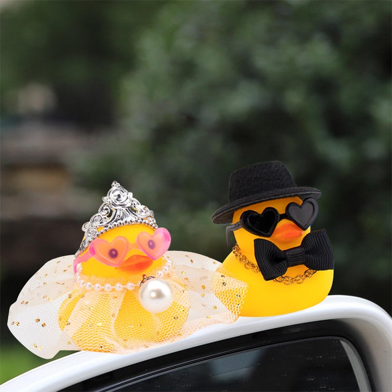 wonuu Pair Set of 2 Wedding Rubber Ducks  Bride Groom Duckies Marriage Rubber Duck Mini Couple Ducky for Ceremony Gift Souvenir Marry Blessings Elegant Heartwarming Present  White - Image 2